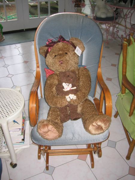 The guys had a surprise for Mabel