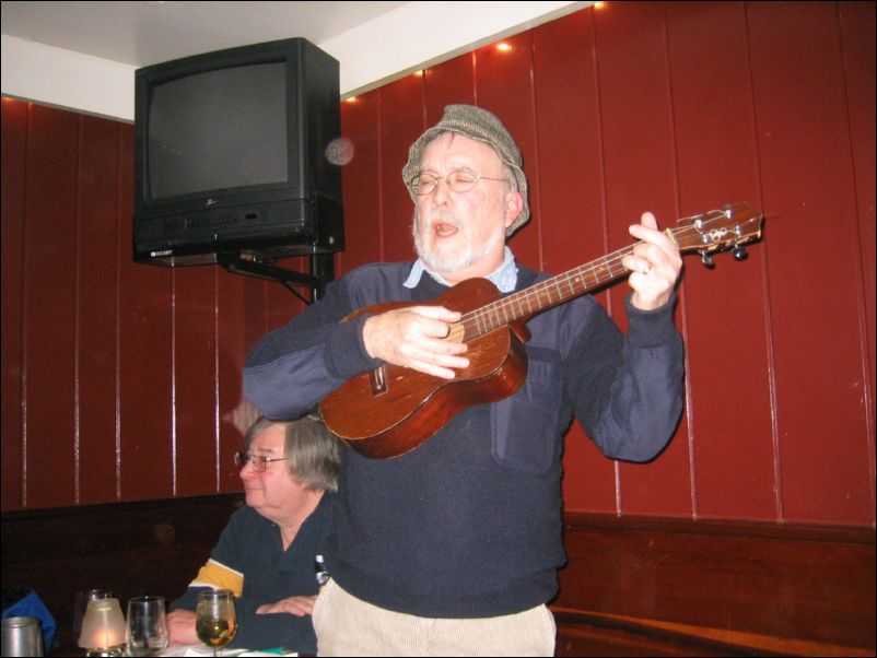 I love Don's uke playing