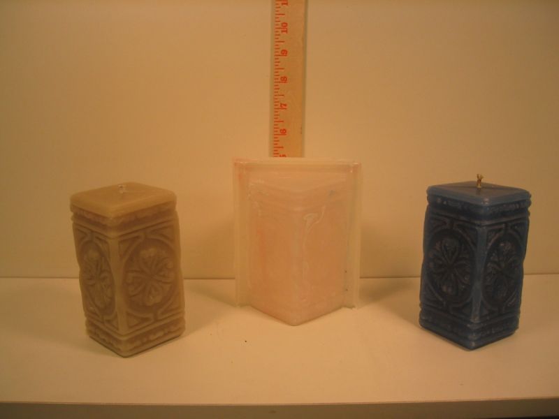 Never leave a burning candle unattended!