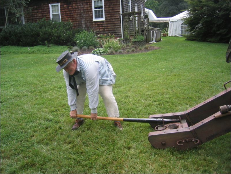 Geoff demonstrates hand spiking...