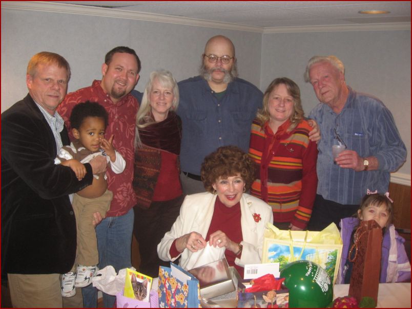 Ed, Sebastian, Randee,Cathy, Vince, Chris, Del and of cousre, Luray