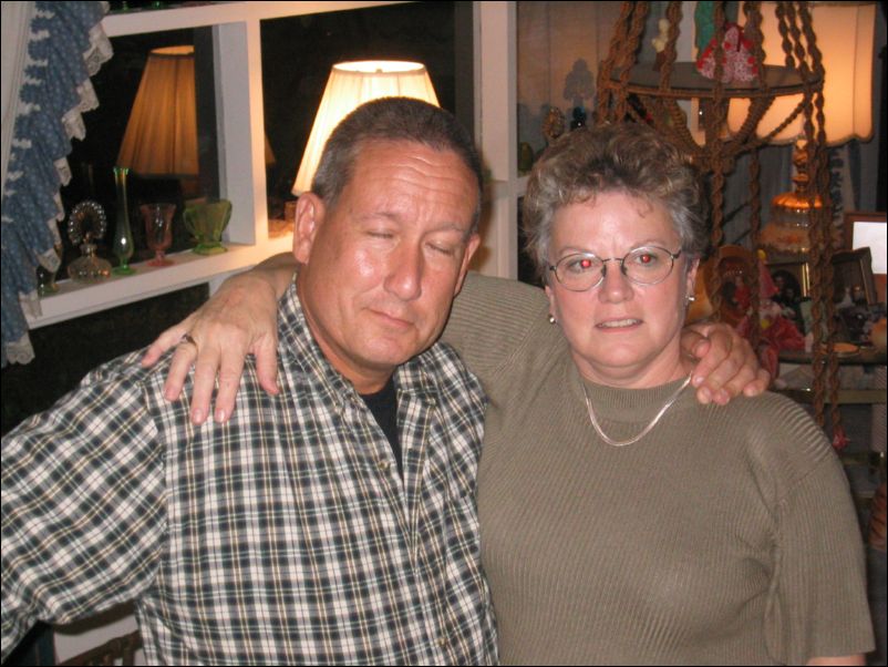 Ray closed, Leanne red