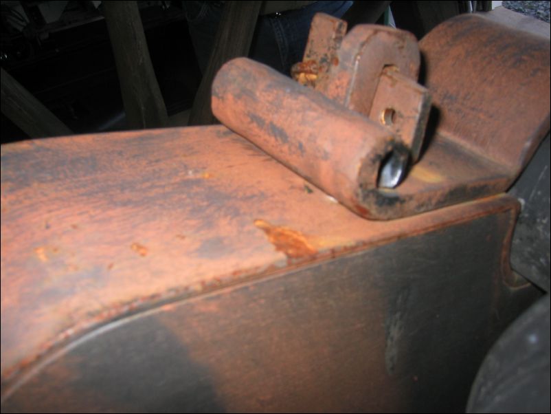 Real rust in the<br>center of Hollywood rust