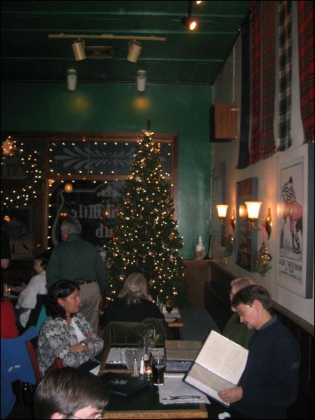 Happy crowd at the<br><a href=http://www.royalmilepub.com>Royal Mile</a>
